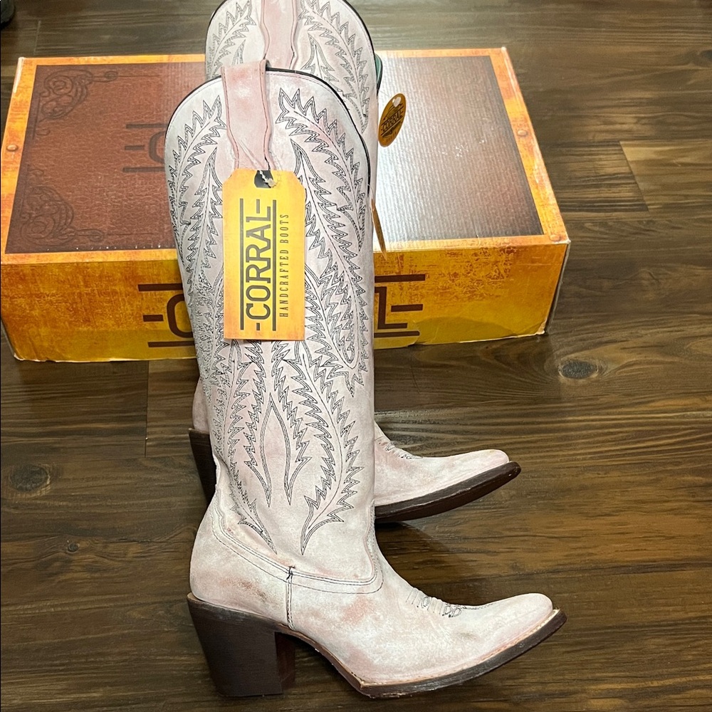 Corral LD Rose Embroidery Tall Boots Size 10